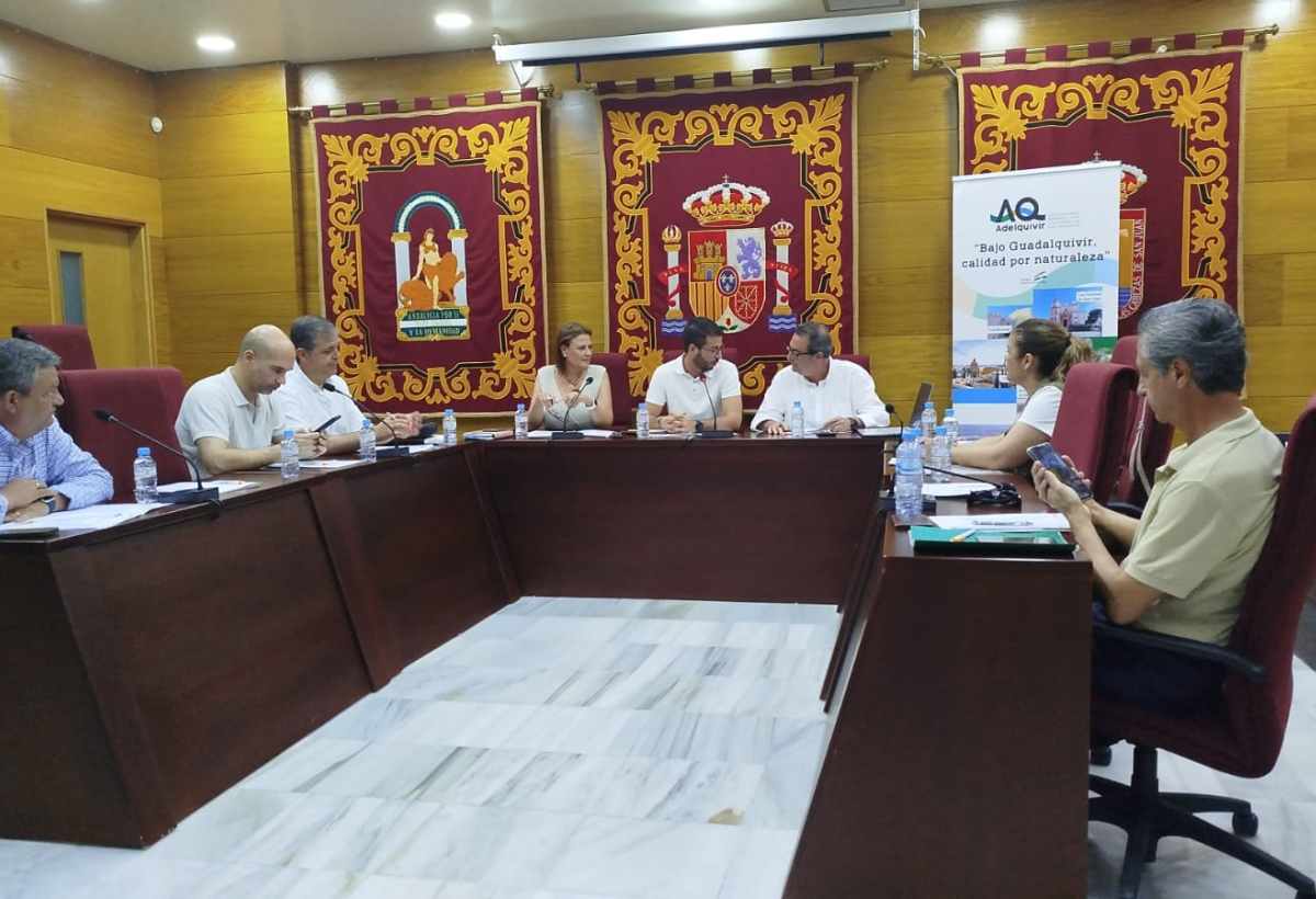 La junta directiva de Adelquivir aborda la situación económica de la entidad y avanza en la coordinación de proyectos estratégicos para el territorio
