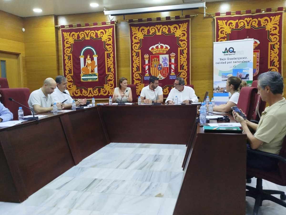 La junta directiva de Adelquivir aborda la situación económica de la entidad y avanza en la coordinación de proyectos estratégicos para el territorio