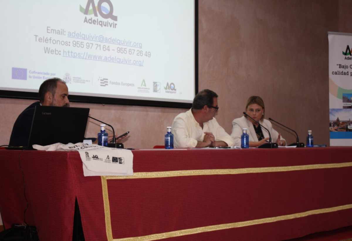 ADELQUIVIR finalizó con éxito, el pasado 26 de junio en la Casa de la Cultura de Lebrija, el desarrollo de las Mesas de Trabajo Temáticas de la comarca. «Mesa Turística»