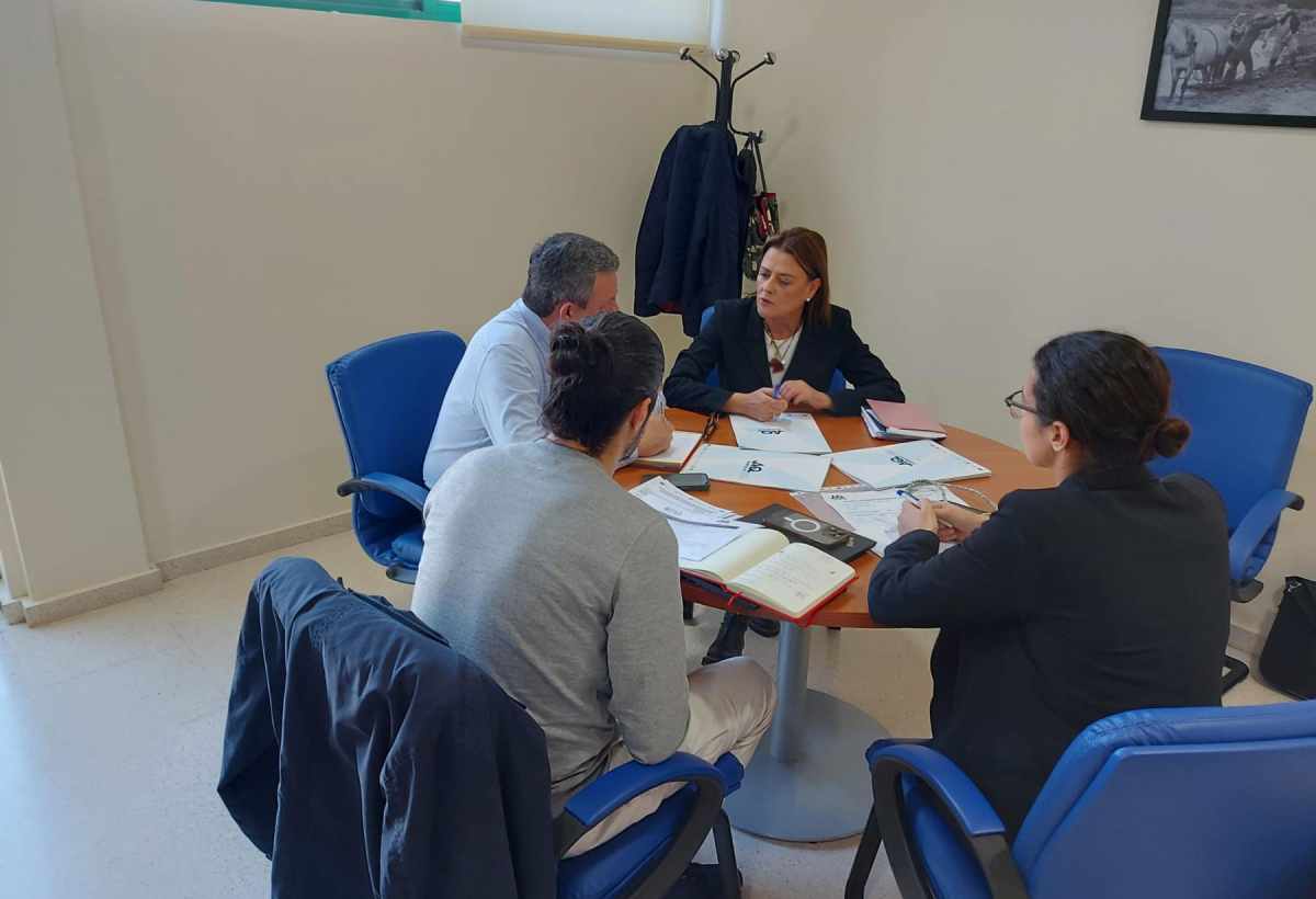 ADELQUIVIR mantiene un encuentro de trabajo con la Cooperativa Las Marismas de Lebrija para acercar las nuevas ayudas LEADER al sector agrario
