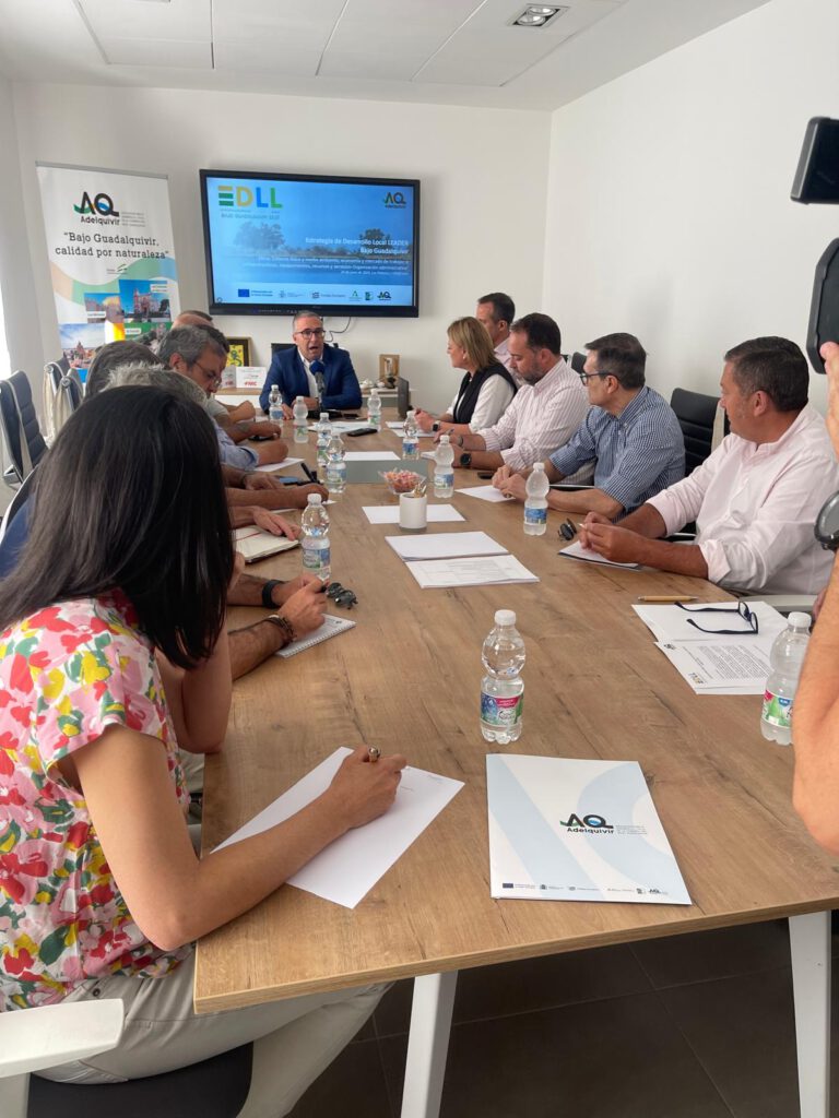 ADELQUIVIR celebró el 24 de junio una nueva Mesa de Trabajo sobre “ECONOMÍA Y MERCADO DE TRABAJO. AGRICULTURA” en Los Palacios y Villafranca 7 mesa los palacios 005 768x1024 1 adelquivir