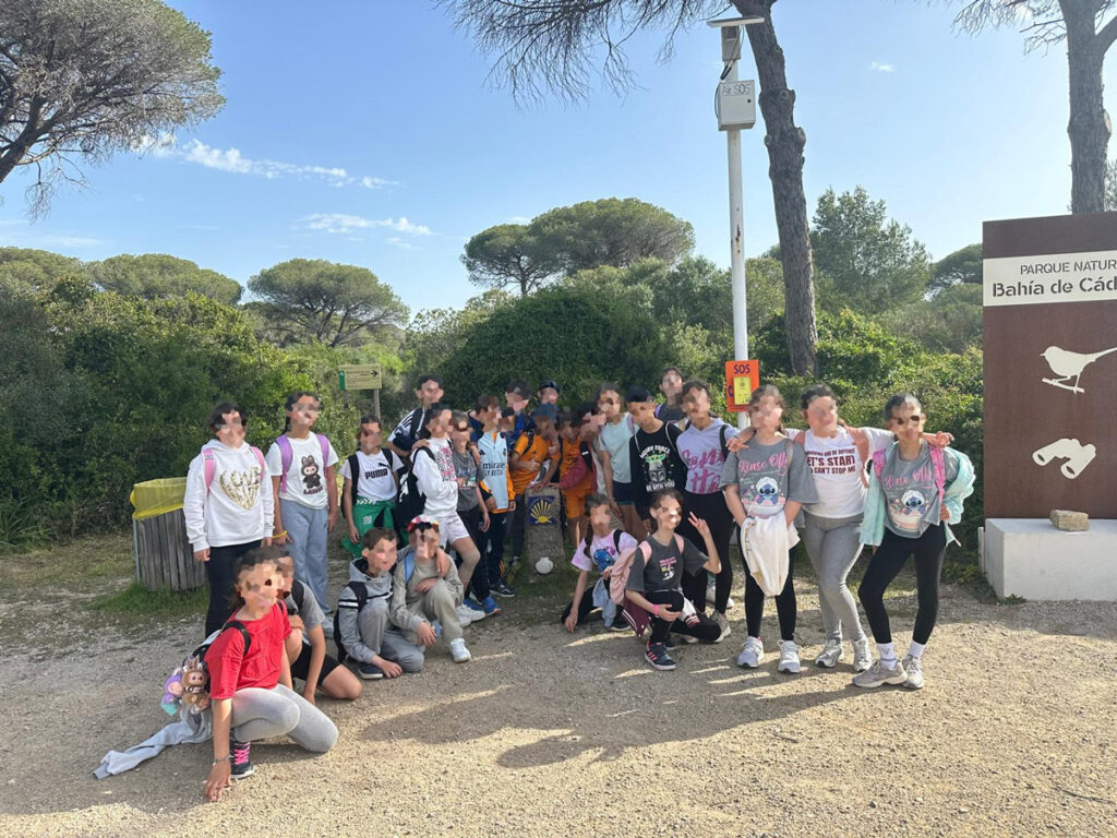 Los alumnos de 4º curso de primaria de El Cuervo de Sevilla participan en las actividades del proyecto SEMTAYR realizando una ruta para conocer un nuevo tramo de Vía Augusta en la provincia de Cádiz 4 ruta via augusta el cuervo sevilla 004 adelquivir