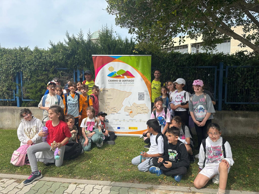 Los alumnos de 4º curso de primaria de El Cuervo de Sevilla participan en las actividades del proyecto SEMTAYR realizando una ruta para conocer un nuevo tramo de Vía Augusta en la provincia de Cádiz 5 ruta via augusta el cuervo sevilla 005 adelquivir