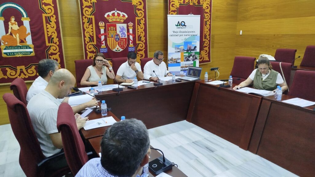 La junta directiva de Adelquivir aborda la situación económica de la entidad y avanza en la coordinación de proyectos estratégicos para el territorio 3 WhatsApp Image 2026 06 23 at 10.35.15 adelquivir